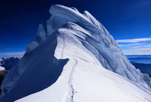 Santa Cruz Trek - Climbing nevado Chopicalqui